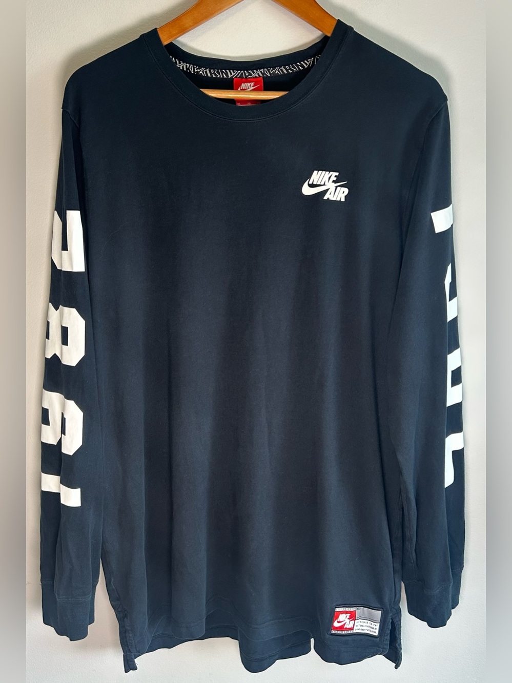Nike Air Men's 1982 Pivot Black Long Sleeve T-Shirt Size XL Cotton Stretch Logo